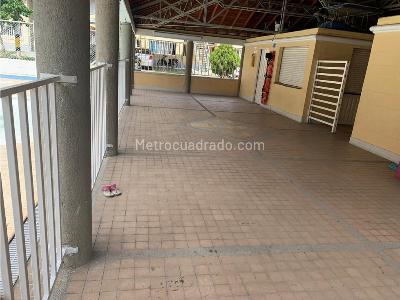 Casa de 4 alcobas en venta en El Paraiso, Bello, 115 m² · foto 11 de 14