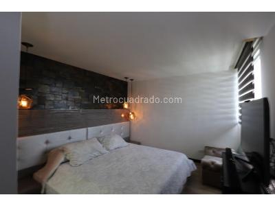 Apartamento de 3 alcobas en venta en Los Alcazares, Sabaneta, 76 m² · foto 2 de 13