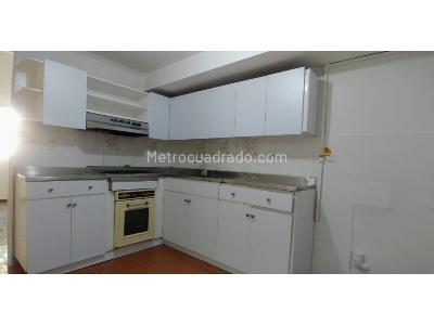 Apartamento de 3 alcobas en venta en Granada, Medellín, 96 m² · foto 3 de 9