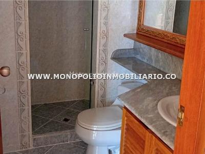 Apartamento de 3 alcobas en arriendo en El Poblado, Medellín, 197 m² · foto 9 de 11