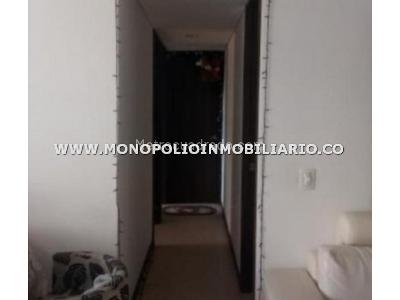 Apartamento de 3 alcobas en venta en La Doctora, Sabaneta, 70 m² · foto 3 de 5