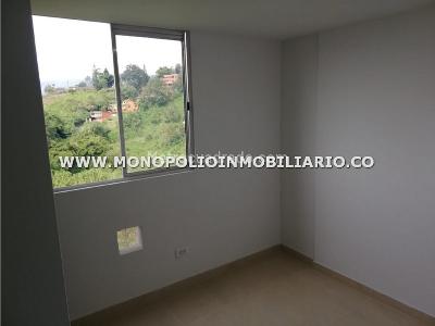 Apartamento de 3 alcobas en venta en Las Lomitas, Sabaneta, 60 m² · foto 4 de 7