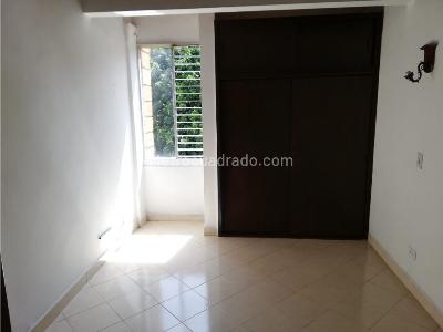 Apartamento en venta en El Dorado, Envigado · foto 2 de 15