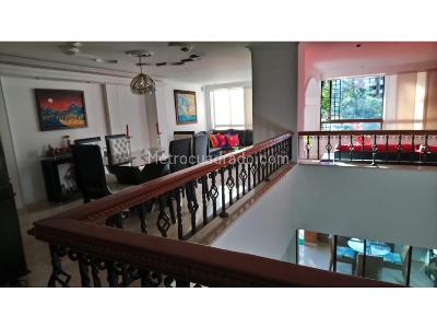 Casa de 5 alcobas en venta en Los Balsos, Medellín, 345 m² · foto 2 de 20