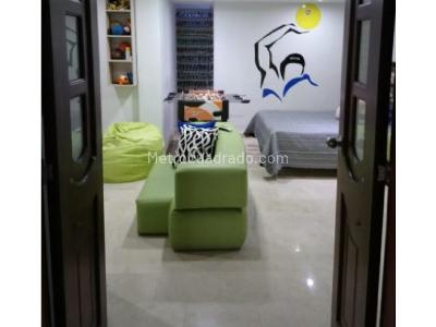 Casa de 5 alcobas en venta en Los Balsos, Medellín, 345 m² · foto 3 de 20