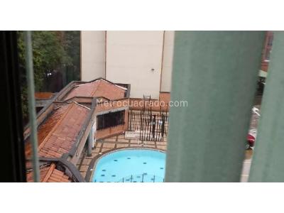 Apartamento de 3 alcobas en venta en Los Colores, Medellín, 67 m² · foto 6 de 9