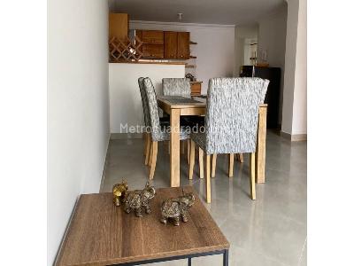 Apartamento de 3 alcobas en arriendo en Belen, Medellín, 80 m² · foto 2 de 15