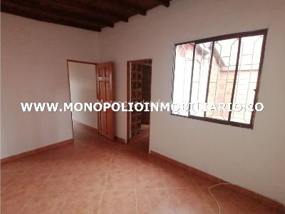 Casa de 4 alcobas en venta en Prados De Sabaneta, Sabaneta, 117 m² · foto 10 de 15