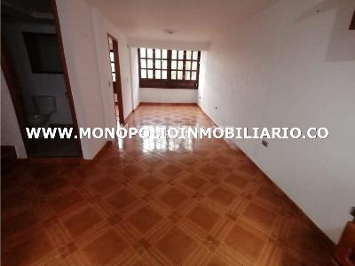Casa de 4 alcobas en venta en Prados De Sabaneta, Sabaneta, 117 m² · foto 11 de 15
