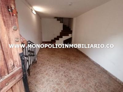 Casa de 4 alcobas en venta en Prados De Sabaneta, Sabaneta, 117 m² · foto 2 de 15