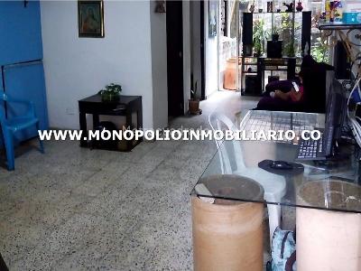 Casa de 4 alcobas en venta en San Javier, Medellín, 105 m² · foto 3 de 7
