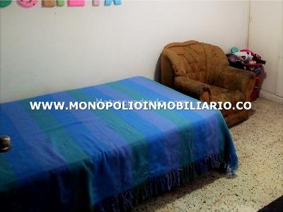 Casa de 4 alcobas en venta en San Javier, Medellín, 105 m² · foto 5 de 7