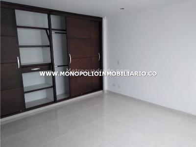 Apartamento de 3 alcobas en venta en Cabañitas, Bello, 122 m² · foto 9 de 11
