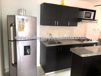 Apartamento de 3 alcobas en arriendo en Ciudad Del Rio, Medellín, 76 m² · foto 3 de 13