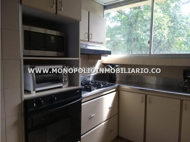 Apartamento Amoblado de 4 Alcobas en El Poblado - 6