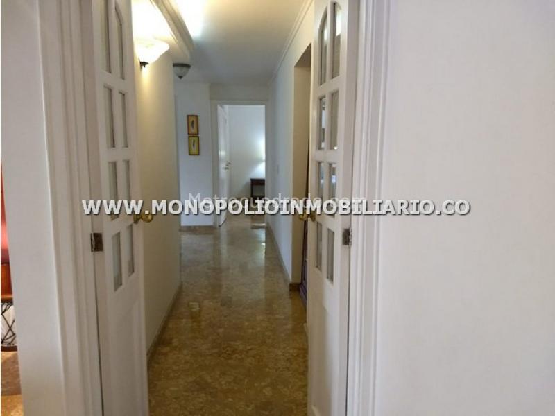 Apartamento Amoblado de 4 Alcobas en El Poblado - 9