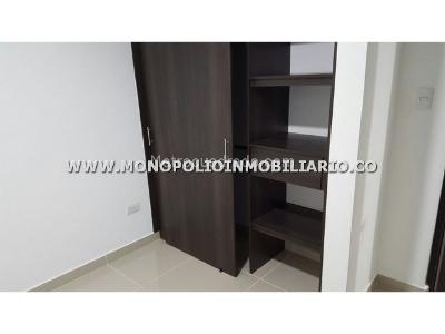 Apartamento de 3 alcobas en venta en San Jose, Bello, 78 m² · foto 5 de 9