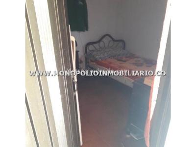 Casa de 5 alcobas en venta en Castilla, Medellín, 380 m² · foto 7 de 11