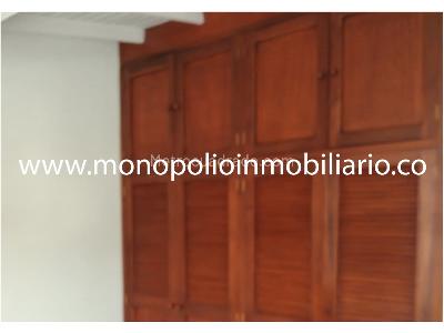 Casa de 4 alcobas en venta en La America, Medellín, 195 m² · foto 4 de 18