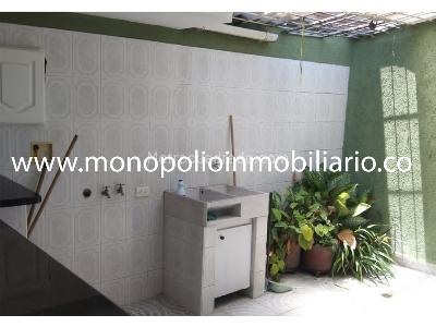 Casa de 4 alcobas en venta en La America, Medellín, 195 m² · foto 16 de 18