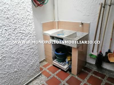 Casa de 4 alcobas en venta en Campo Valdes, Medellín, 142 m² · foto 6 de 8