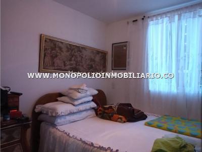 Apartamento en venta en Los Colores, Medellín · foto 2 de 9