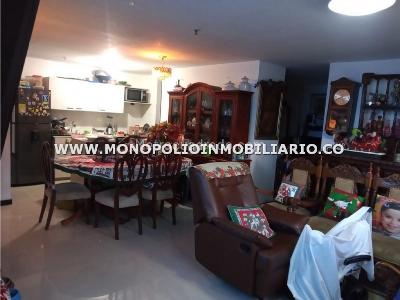 Apartamento en venta en Los Colores, Medellín · foto 7 de 9