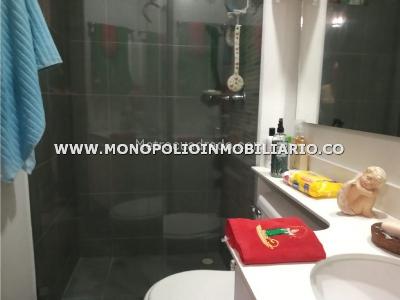 Apartamento en venta en Los Colores, Medellín · foto 8 de 9