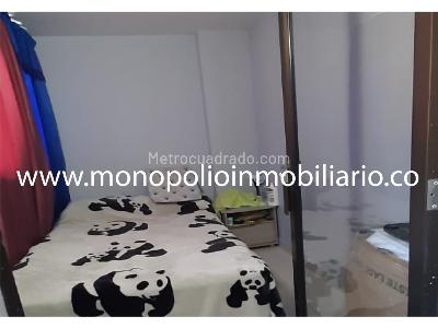 Apartamento de 3 alcobas en venta en Cristo Rey, Medellín, 72 m² · foto 10 de 11