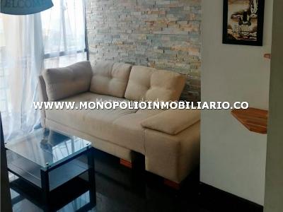 Apartamento de 2 alcobas en arriendo en Laureles, Medellín, 55 m² · foto 2 de 11