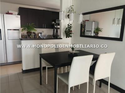 Apartamento de 2 alcobas en arriendo en Envigado, Envigado, 64 m² · foto 3 de 12