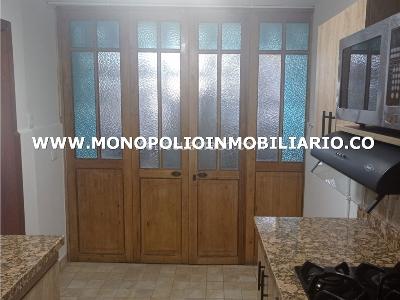 Apartamento en venta en Boston, Medellín · foto 4 de 9