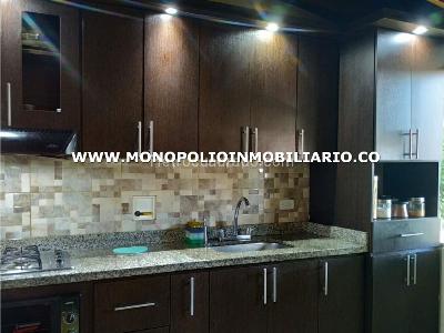 Casa de 3 alcobas en venta en Belen, Medellín, 152 m² · foto 2 de 19