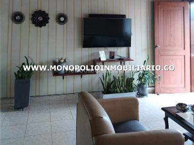 Casa de 3 alcobas en venta en Belen, Medellín, 152 m² · foto 3 de 19