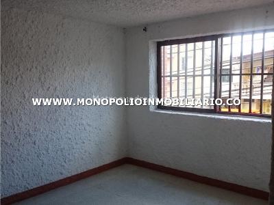 Casa de 5 alcobas en venta en Boston, Medellín, 155 m² · foto 4 de 6