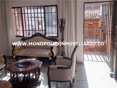 Casa de 5 alcobas en venta en La America, Medellín, 207 m² · foto 6 de 17