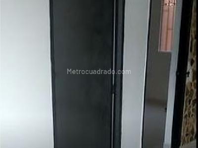Casa de 4 alcobas en venta en Cristo Rey, Medellín, 140 m² · foto 4 de 6