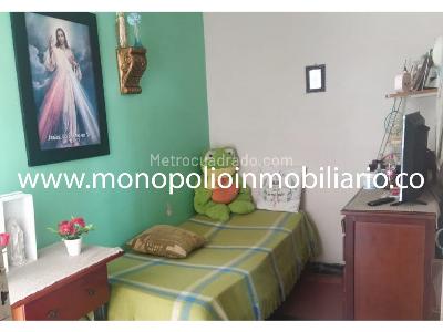 Casa de 5 alcobas en venta en La Castellana, Medellín, 315 m² · foto 5 de 14
