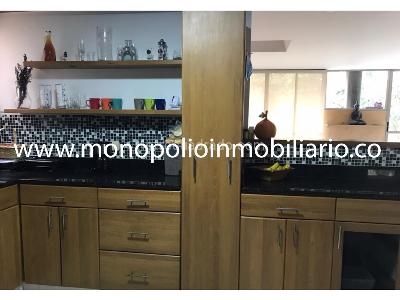 Casa de 5 alcobas en venta en Las Lomitas, Sabaneta, 395 m² · foto 8 de 19
