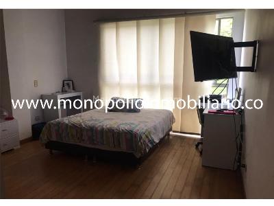 Casa de 5 alcobas en venta en Las Lomitas, Sabaneta, 395 m² · foto 12 de 19