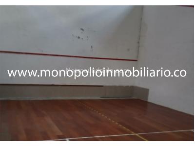 Casa de 5 alcobas en venta en Las Lomitas, Sabaneta, 395 m² · foto 17 de 19