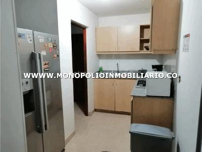 Apartamento de 3 alcobas en arriendo en El Poblado, Medellín, 40 m² · foto 6 de 12