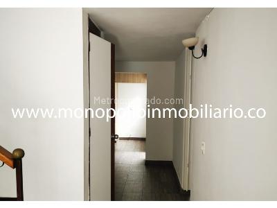 Casa de 4 alcobas en venta en Itagui, Medellín, 106 m² · foto 2 de 13