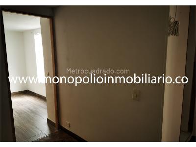 Casa de 4 alcobas en venta en Itagui, Medellín, 106 m² · foto 4 de 13