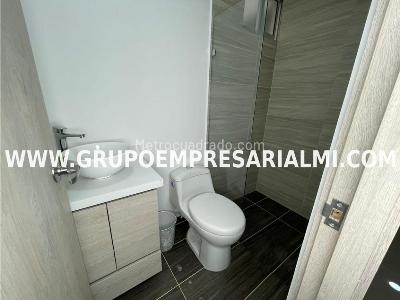 Apartamento de 3 alcobas en arriendo en Belen, Medellín, 110 m² · foto 9 de 11