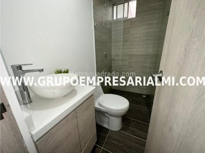 Apartamento de 3 alcobas en arriendo en Belen, Medellín, 110 m² · foto 10 de 11