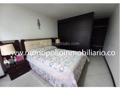 Apartamento de 2 alcobas en venta en Itagui, Medellín, 66 m² · foto 4 de 9