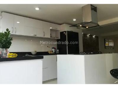 Casa en venta en San Pio, Itagüí · foto 10 de 11