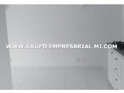 Apartamento en venta en El Poblado, Medellín · foto 3 de 14