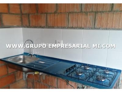 Apartamento de 2 alcobas en venta en Las Lomitas, Sabaneta, 55 m² · foto 4 de 17